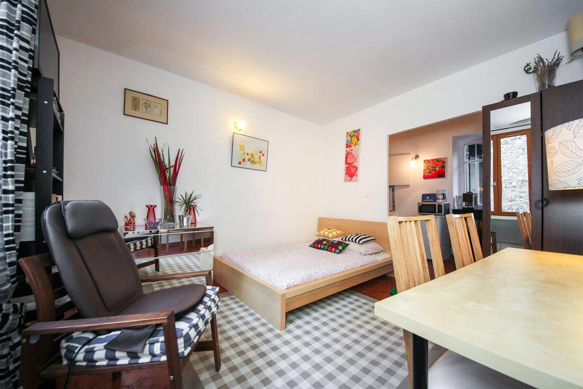 เพรเชอร์ส์ สตูดิโอส์ Aparthotel เอ็ก-ซอง-โพรวองซ์ ภายนอก รูปภาพ
